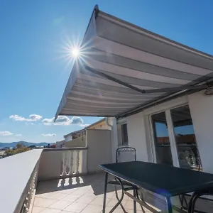  Apartament Perica And Perica With Separate Entrance